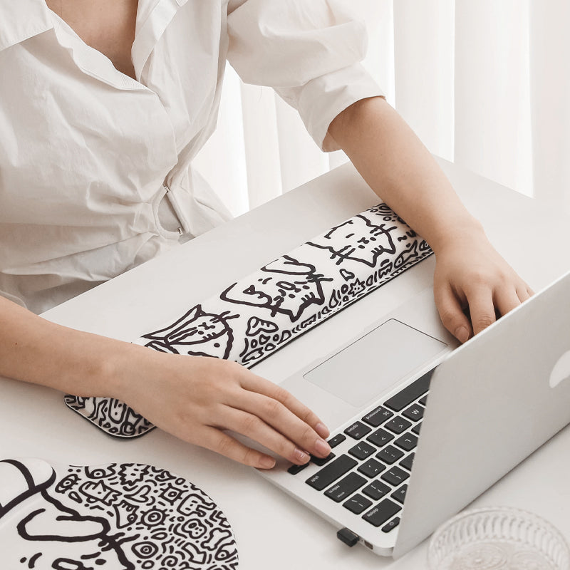 Chic Doodle Mouse Pad for a Stylish Office Desk Rekea Furnitures